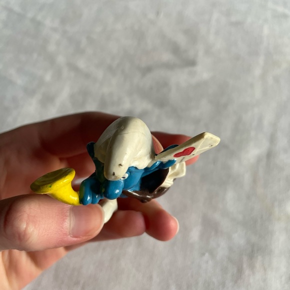 Blue and White Toy Figure with Yellow Balloon Smurfs - Picture 3 of 6